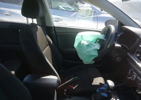 2021 Kia Rio S из США, поврежденный, VIN 3KPA24AD9ME374174